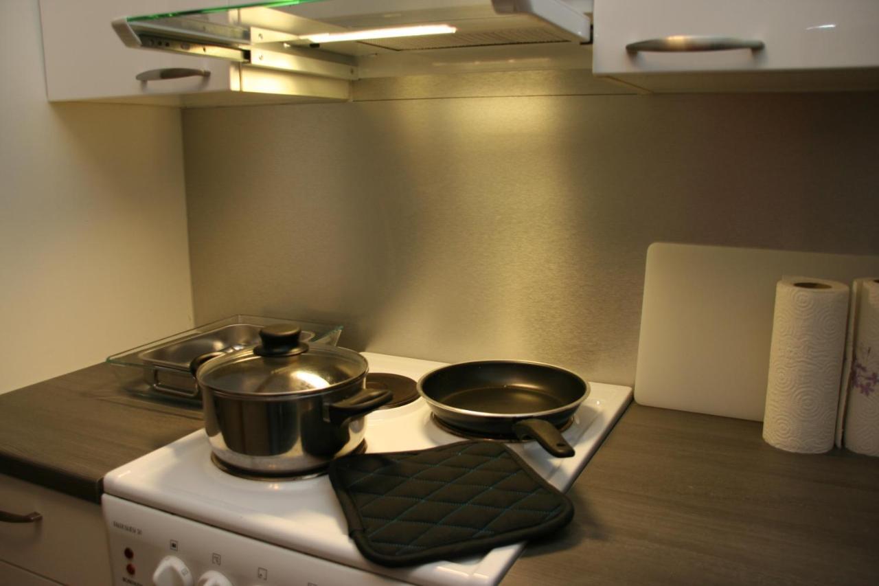 City Apartments Turku - 1 Bedroom Apartment With Private Sauna 객실 사진